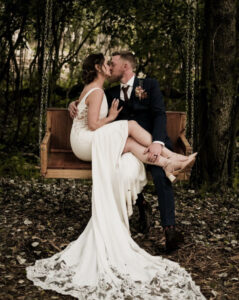 1571AB07-B3DC-4330-BA2F-0168A8DF6238_1_201_a